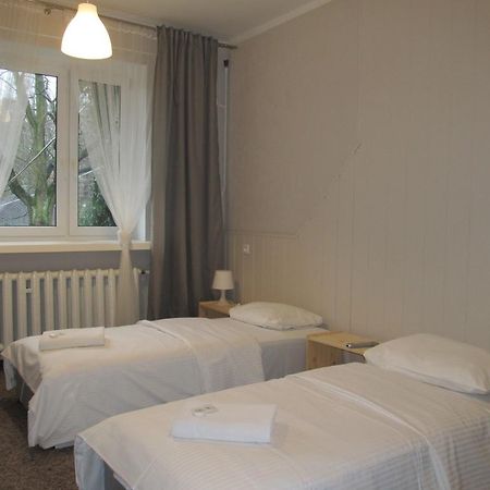Hotel Pod Debem Zielona Gora  Exterior photo